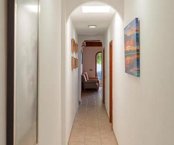 Sabbia Sea View La Playita Апартаменты